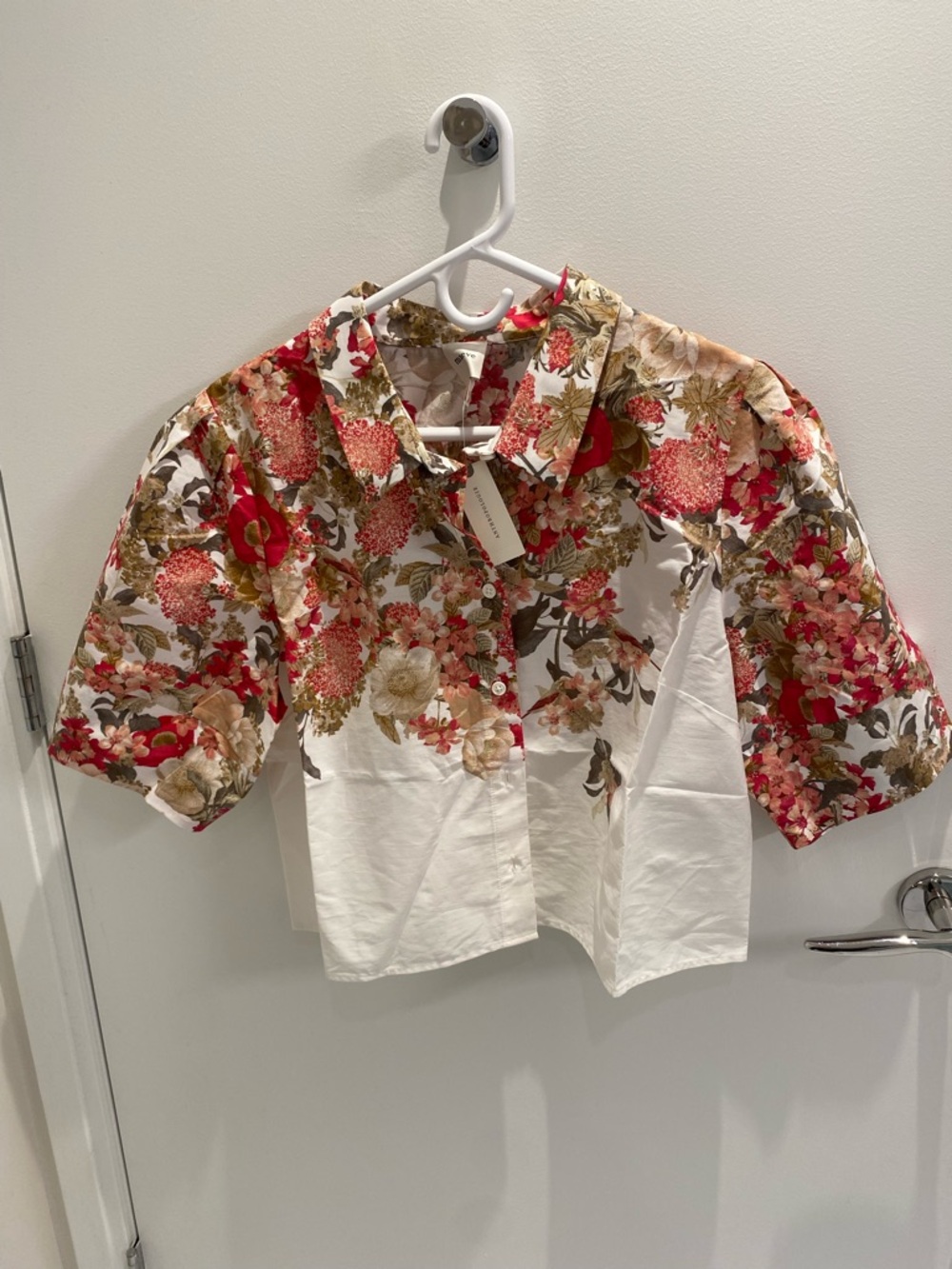 Anthropologie Maeve Lantern sleeve top, size L.